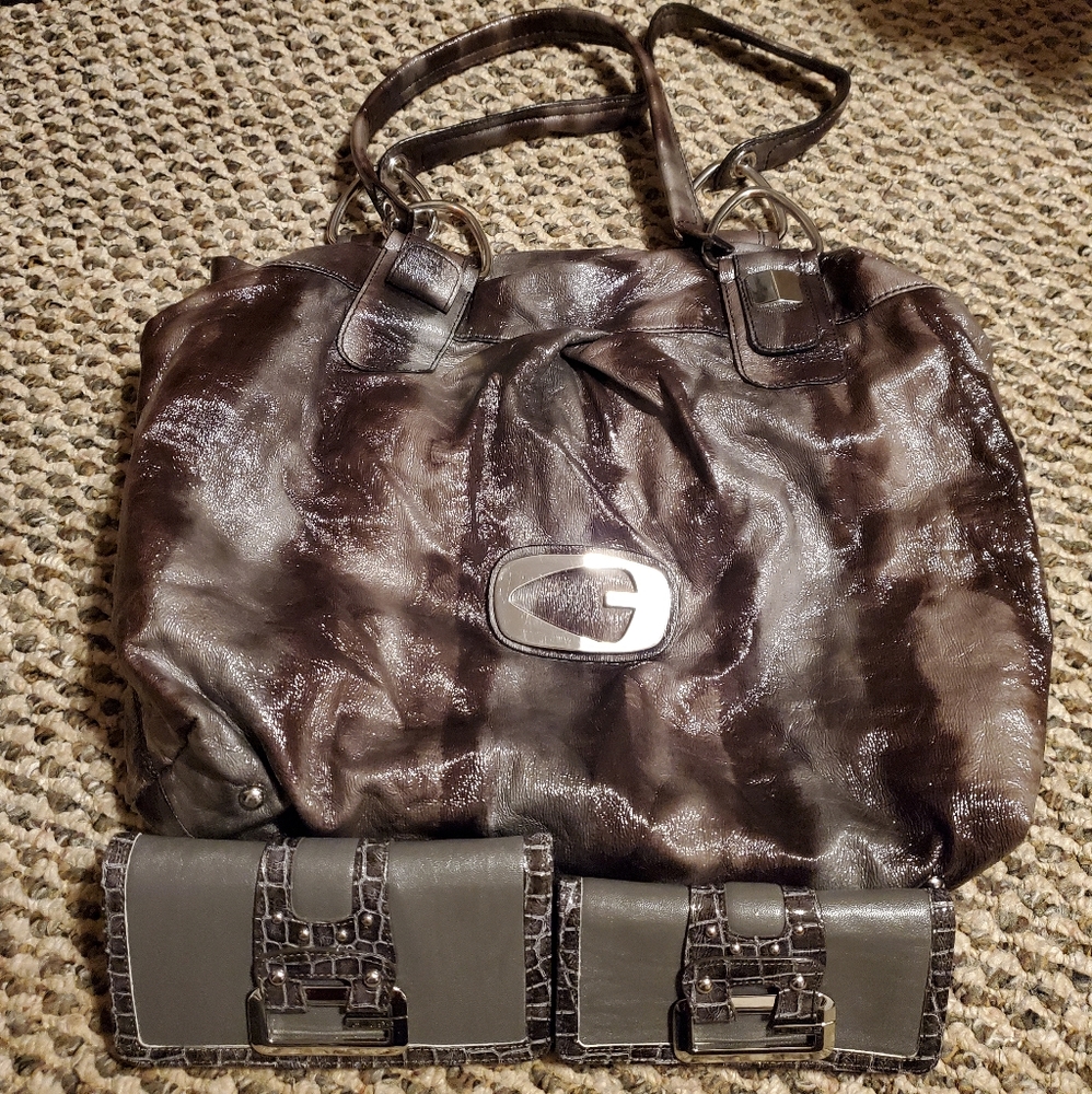 Handbag with 2 wallets